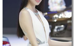 年轻漂亮老师高清线